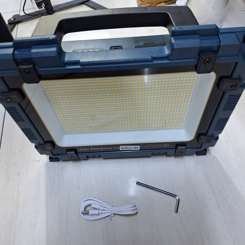 REFLECTOR CON PANEL SOLAR LANTUN 400W |XY11798|