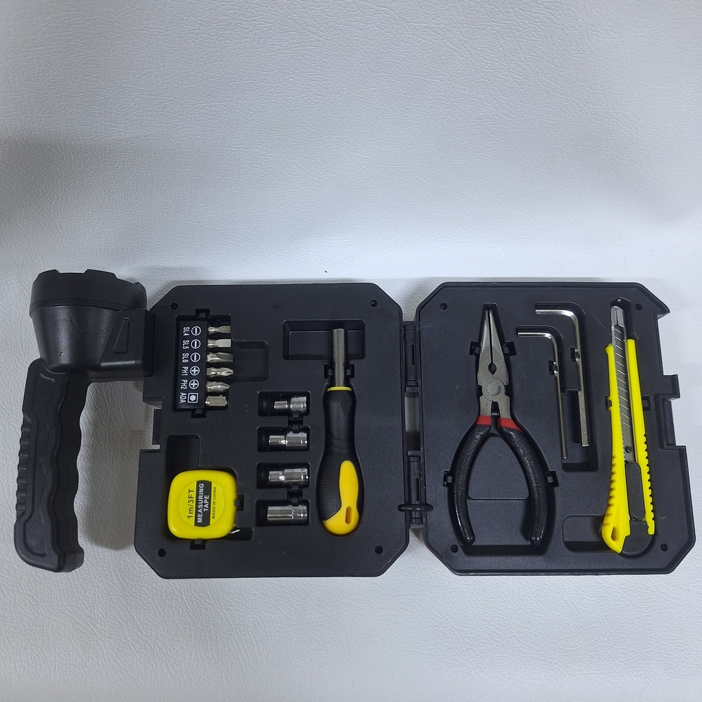 LINTERNA MULTIPLE + KIT 16 HERRAMIENTAS |8279|